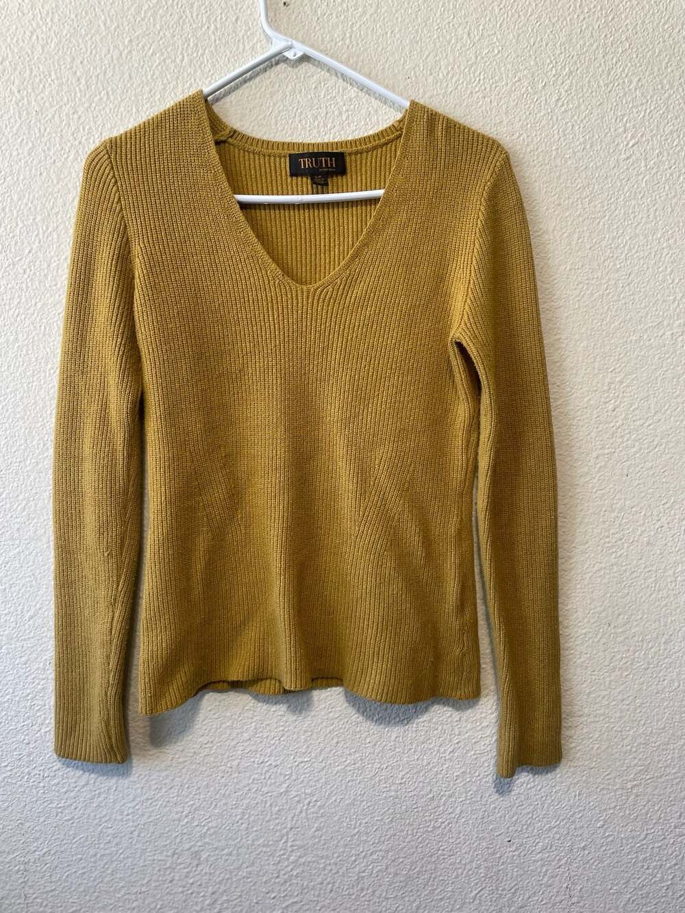 Truth by Republic Yellow V-Neck Ribbed Long Sleeve Knit Sweater